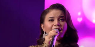 Hati tergetar menampak kering rerumputan. Lirik Lagu Berita Kepada Kawan Ebiet G Ade Merdeka Com