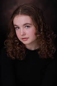 Hi everyone! Happy #headshots Sunday! I'm Brooke, New Zealand born but  currently living in London! I'd love to hear some feedback