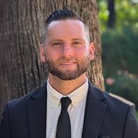 100+ "Laszló" profiles