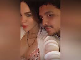 La cantante sufrió un desmayo en el set de grabación de la novela tras varios escándalos protagonizados por. Belinda Embarazada Este Video Aumenta Rumores