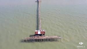 Pantai yang menganjur di antara muara sungai batu pahat sehingga sungai. Kelong Kecil Kampung Sungai Lurus Youtube