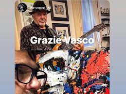 Ricerca testi » ricerca per cantante » cantanti con la v » vasco rossi. Vasco Rossi Elogia Dario Ballantini Su Instagram Mostra Antologica 1980 2020 A Livorno Gonews It