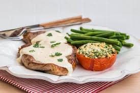 Tranche De Gigot D Agneau A La Creme D Ail Tomates Provencales Et Haricots Verts Food For Love Gigot Agneau Tomates Provencales Haricots Verts