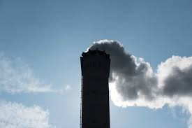 The revamped co2 law, which will be decided in a national vote on june 13, is too costly for taxpayers and will not make a significant difference, opponents claim. Co2 Gesetz Bei Einem Nein Droht Firmen Kostensprung