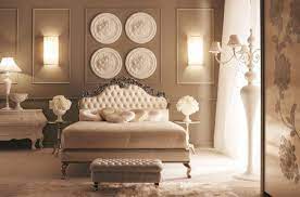 Stuck Rosetten Rund Weiss Schlafzimmer Taupe Wandfarbe Klassischer Stil Home Bedroom Design Bedroom Decor