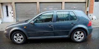 Se garer sur le coté gauche de l'autoroute : Se Garer Devant Un Garage Est Toujours Interdit Dh Les Sports