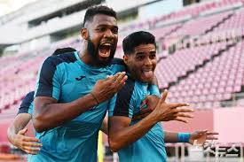 대한민국 올림픽 대표팀과 한조에 편성되어 있는 온두라스 루마니아 축구 중계 일정이 2021년07월22일 (목) 오후 8시 부터 시작됩니다. La5qwsfoesq4m