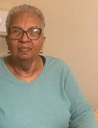 Rosa Hanks's Instagram, Twitter & Facebook