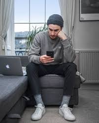 Grey sweatshirt outfit men for dates. Grey Beanie With Grey Sweatshirt Outfits For Men 6 Ideas Outfits Lookastic