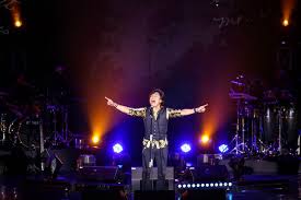 Become a paying member too. Lirik Dan Chord Lagu Tentang Kita Dari Kla Project Halaman All Kompas Com