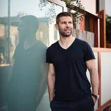 Thomas hitzlsperger was born on a monday, april 5, 1982 in germany. Thomas Hitzlsperger On Twitter Today Six Years Ago I Came Out I Was Warned By Many But I Am Glad I Stopped Asking Instead Did What I Felt Was Right It