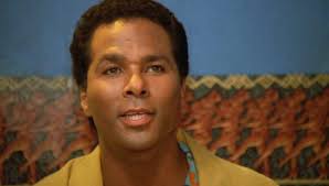 Detective Extralarge