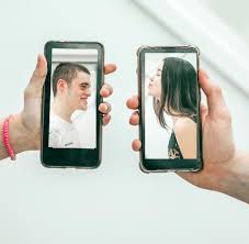 Tinder and bumble both want to get you out there as soon as possible, so they don't bog you down with long questionnaires or list of preferences the way some other dating apps do. Tinder Bumble Luxy Dating Apps Fur Singles Im Vergleich Welt