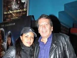 رانيا يوسف وزوجها محمد مختار. Ø§Ù„Ù…Ù†ØªØ¬ Ø§Ù„Ø³ÙŠÙ†Ù…Ø§Ø¦Ù‰ Ù…Ø­Ù…Ø¯ Ù…Ø®ØªØ§Ø± ÙŠÙ†ÙÙ‰ Ø²ÙˆØ§Ø¬Ù‡ Ø¨Ø®Ø§Ø¯Ù…ØªÙ‡ ÙˆÙŠØªÙ‡Ù…Ù‡Ø§ Ø¨Ø³Ø±Ù‚ØªÙ‡