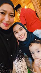 Alhamdulillah hari ni dapat hadir ke MAJLIS PERKAHWINAN anak kak fiza...  Congratulations kak Norfiza MK Mahput & Suami terima ahli keluarga baru 😍  TQ di atas jemputan 😘 Selamat Pengantin Baru buat