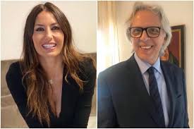 Flavio briatore ed elisabetta gregoraci: Elisabetta Gregoraci E La Lettera All Ex In Cui Si Parla Di Contratto Particolare Con Briatore