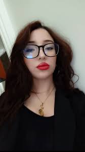 I go bold with filters and makeup, but I want to know: which dye slaps  harder- maybe even a new hair dye?” : r/FancyFollicles