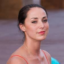 Emily Clare's Instagram, Twitter & Facebook