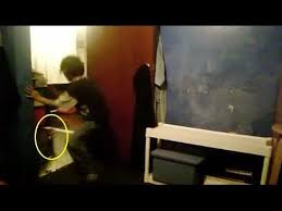 A Leprechaun 100 Real Appears Elf Caught On Camera Mexican Gnomes Real Leprechaun Leprechaun Gnomes