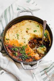 21 Wholesome Easy Dinners To Get You Through Winter Nights Recipes Paleo Whole 30 Paleo Dinner