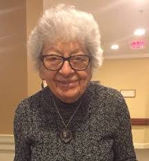 Elizabeth Hadfield's Instagram, Twitter & Facebook