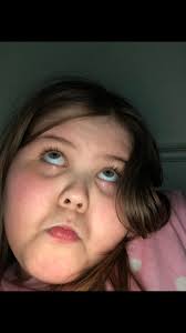 Can someone help me combine photos of my sister and daughter?