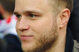 The brand puts the henna in a foil bag to keep it dry and slaps a date on each bag so you know you. 5 Trendy Beard Styles For Your Facial Hair Type The Male Grooming Review