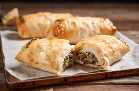Lightly sprinkle chicken with salt and pepper. Florentine Chicken Filo Lenard S