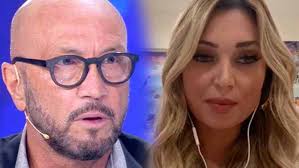 A nove anni il padre la portò via casa e solo a 18 anni rivide la madre. It S Not D Urso Walter Zenga His Wife Raluca Rebedea Defends Him On Tv Ruetir