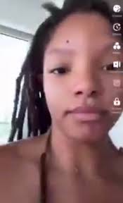 halle bailey Tit slip - Porn Videos & Photos - EroMe