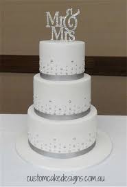Check Out Our Best Wedding Cake Ideas To Get Inspiration For Flavors Designs Decorating Silver Wedding Cake Simple Wedding Cake Wedding Cake Toppers