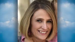 Deanna Eads's Instagram, Twitter & Facebook