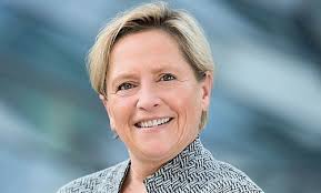 Mit einem vollen haus begrüßte der stadtverband der cdu reutlingen beim diesjährigen neujahrsempfang die kultusministerin susanne eisenmann im tagungszentrum der firma heinrich schmid. Veranstaltung Im Dialog Mit Cdu Spitzenkandidatin Ministerin Dr Susanne Eisenmann Tobias Wald Landtagsabgeordneter