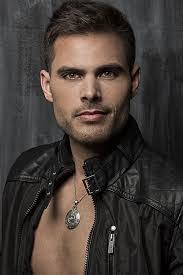 Leo King's Instagram, Twitter & Facebook