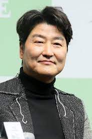 스콧이 게재한 '21세기 가장 위대한 배우. 1ì–µì› ê¸°ë¶€ ì†¡ê°•í˜¸ ë§¤ë‹ˆì €ë„ ëª°ëžë˜ ì„ í–‰
