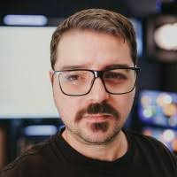 300+ profili “Susca”