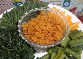 50 gram kacang panjang 2 buah wortel potong panjang 50 gram taoge 50 gram kubis 1 buah kelapa parut 3 lembar daun jeruk 3 butir telur rebus. Resep Urap Sayur Kluban Istimewa Resep Enyak