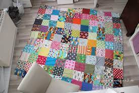 Komplett nach persönlichen wünschen zusammengestellt, aus stoffen, kleidung, babykleidung oder aus meinen vorschlägen an passenden stoffen. Xxl Patchworkdecke So Nahst Du Sie Aus Jersey Mamahoch2