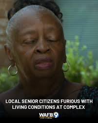 The complex is just minutes away from the Baton Rouge Metropolitan Airport:  https://tinyurl.com/5b6ntvv5