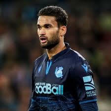 Facebook gives people the power to share and makes the world more open and connected. Tottenham Hotspur Bid For Brazilian Striker Willian Jose Cartilage Free Captain