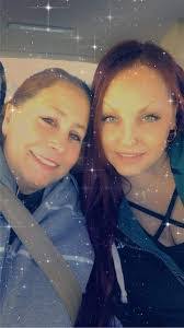 Mandy Bushey's Instagram, Twitter & Facebook