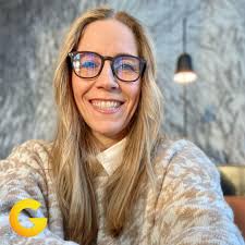 På onsdag kommer blant andre kjendistvillingene Vita og Wanda, som har delt  seng i ni år (👁)