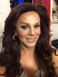 Esta es mi cara cuando sé que es noche de #peda_segura 😂😂😂 así que los  veo en un rato en su casa #blue_disco y también no me fallen mi gente de las