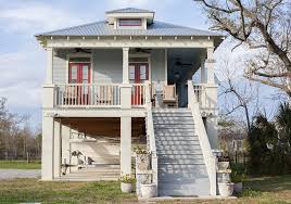 Small house plans do not mean giving up luxury, features, or comfort. The Look And History Behind Southern Home Design
