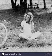 Il s'agit d'une adaptation du roman du même nom les choses de la vie de paul guimard datant de 1967. On The Set Romy Schneider Les Choses De La Vie 1969 Directed By Stock Photo Royalty Free Image 89005641 Alamy Romy Schneider French Actress Photo