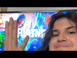 Aaron Rego is live! Waiting for the Fortnite live event 🔴