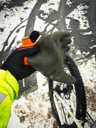 Radfahren Im Winter Die Richtige Kleidung Lisasbuntewelt Radfahren Radfahren Im Winter Fahrrad Fahren