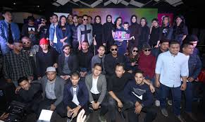 Jom kongsikan kepada rakan lain supaya mereka dapat sama menonton siaran langsung live streaming anugerab meletop era 2018. Zizan Razak Kuasai Pencalonan Akhir Anugerah Meletop Era 2018 Utusan Borneo Online