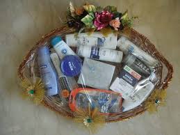 Creative Crafts Price Reviews Trousseau Packers In Mumbai Wedding Gifts Packaging Wedding Gift Pack Bridal Gift Wrapping Ideas