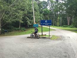 This area contains the orang asli settlement and recreational forest of bukit lagong. Bukit Lagong Fifteen More Minutes